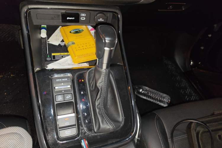 Used Honda CR-V 2023 240TURBO Two-Wheel Drive FENGSHANG Edition 5 Seats Gear Lever