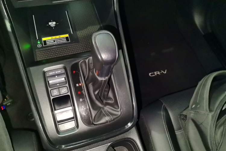 Used Honda CR-V 2023 240TURBO Two-Wheel Drive FENGSHANG Edition 7 Seats Gear Lever
