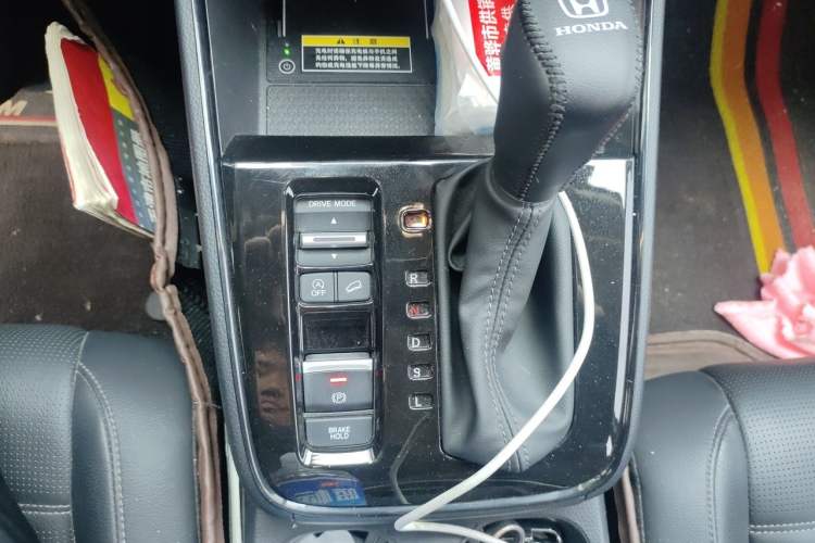 Used Honda CR-V 2023 240TURBO Two-Wheel Drive FENGSHANG Edition 5 Seats Gear Lever
