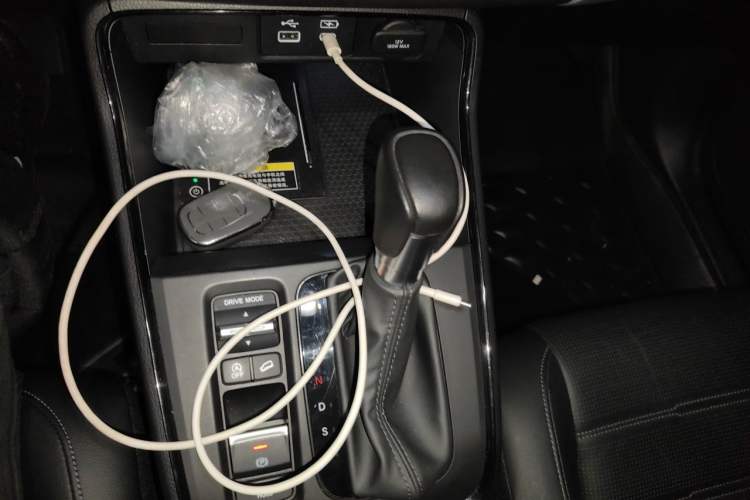 Used Honda CR-V 2023 240TURBO Two-Wheel Drive FENGSHANG Edition 5 Seats Gear Lever