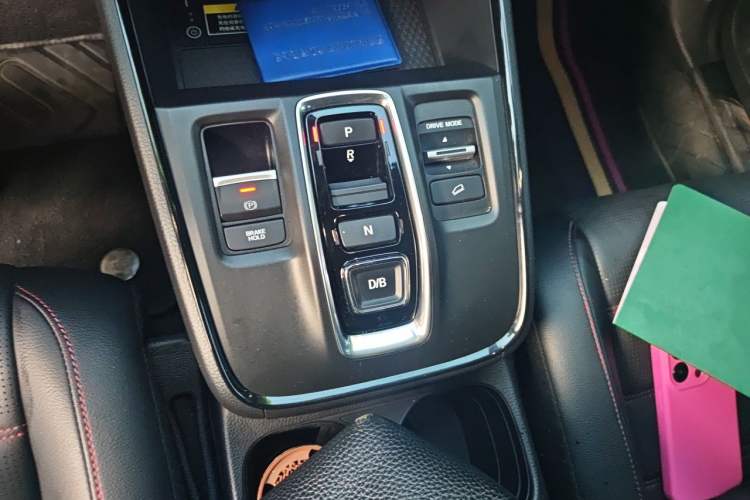 Used Honda CR-V 2023 2.0L eHEV Two-Wheel Drive Smart Edition Gear Lever