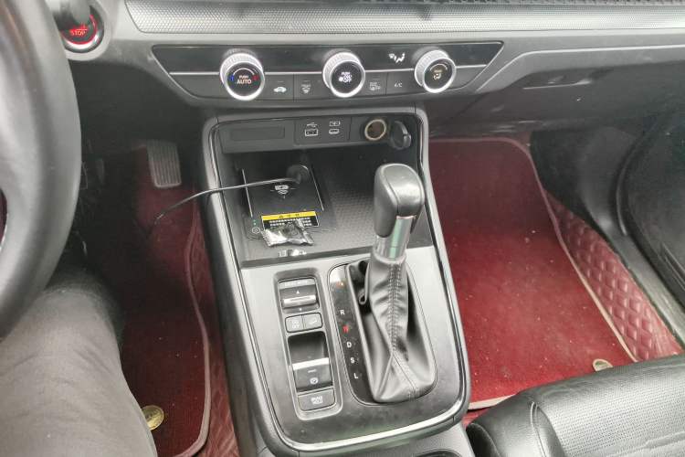 Used Honda CR-V 2023 240TURBO Two-Wheel Drive FENGSHANG Edition 5 Seats Gear Lever