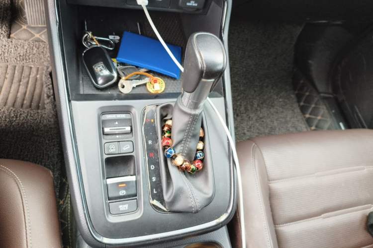 Used Honda CR-V 2023 240TURBO Two-Wheel Drive Smart Edition 5 Seats Gear Lever