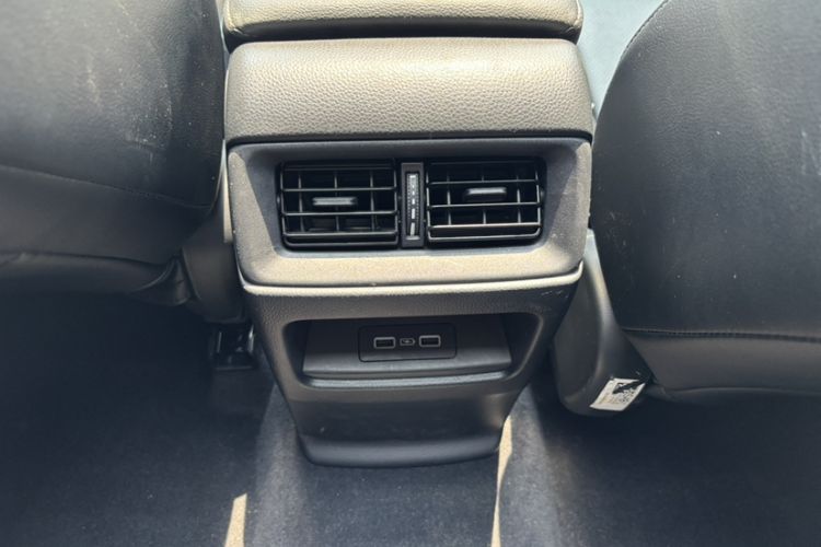 Used Honda CR-V 2023 240TURBO Two-Wheel Drive Active Version 5 Seats Interior 10