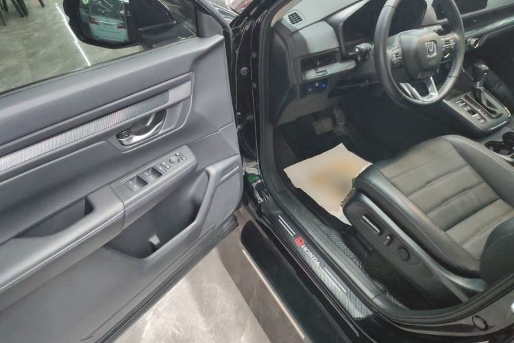Used Honda CR-V 2023 240TURBO Two-Wheel-Drive Luxury Version 5 Seats Interior 3