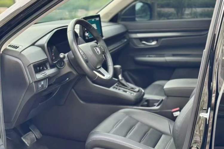 Used Honda CR-V 2023 240TURBO Two-Wheel Drive Smart Edition 5 Seats Interior 4