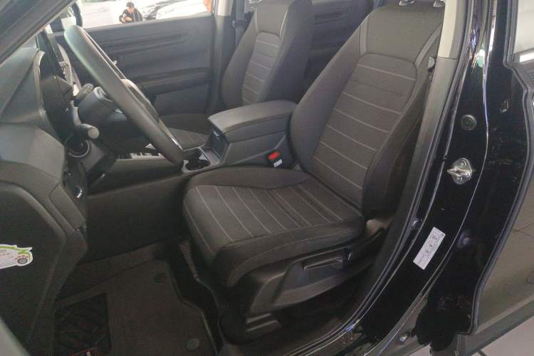 Used Honda CR-V 2023 240TURBO Two-Wheel Drive Active Version 5 Seats Left Front Seat