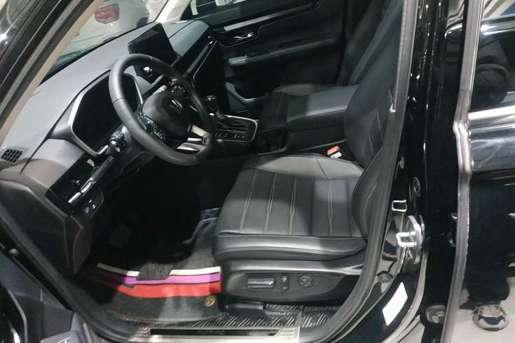 Used Honda CR-V 2023 240TURBO Two-Wheel Drive Deluxe Edition 7 Seats Left Front Seat