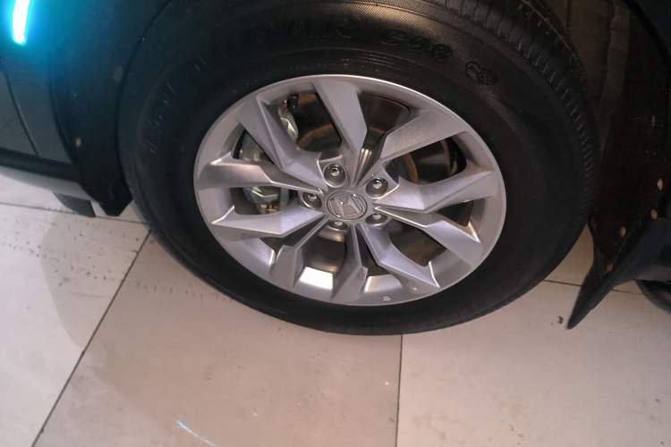 Used Honda CR-V 2023 240TURBO Two-Wheel-Drive Luxury Version 5 Seats Left Front Wheel Hub