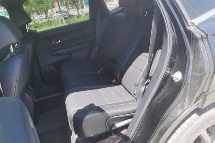 Used Honda CR-V 2023 2.0L eHEV Two-Wheel Drive Smart Edition Left Rear Seat