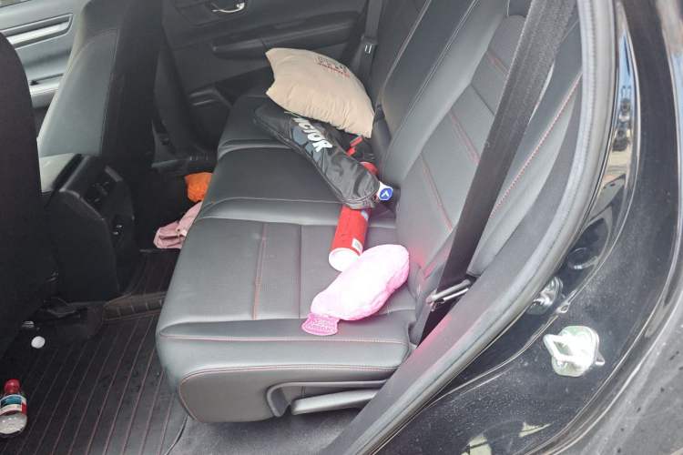 Used Honda CR-V 2023 2.0L eHEV Two-Wheel Drive Smart Edition Left Rear Seat