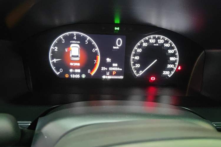 Used Honda CR-V 2023 240TURBO Two-Wheel Drive FENGSHANG Edition 5 Seats Odometer Close Up