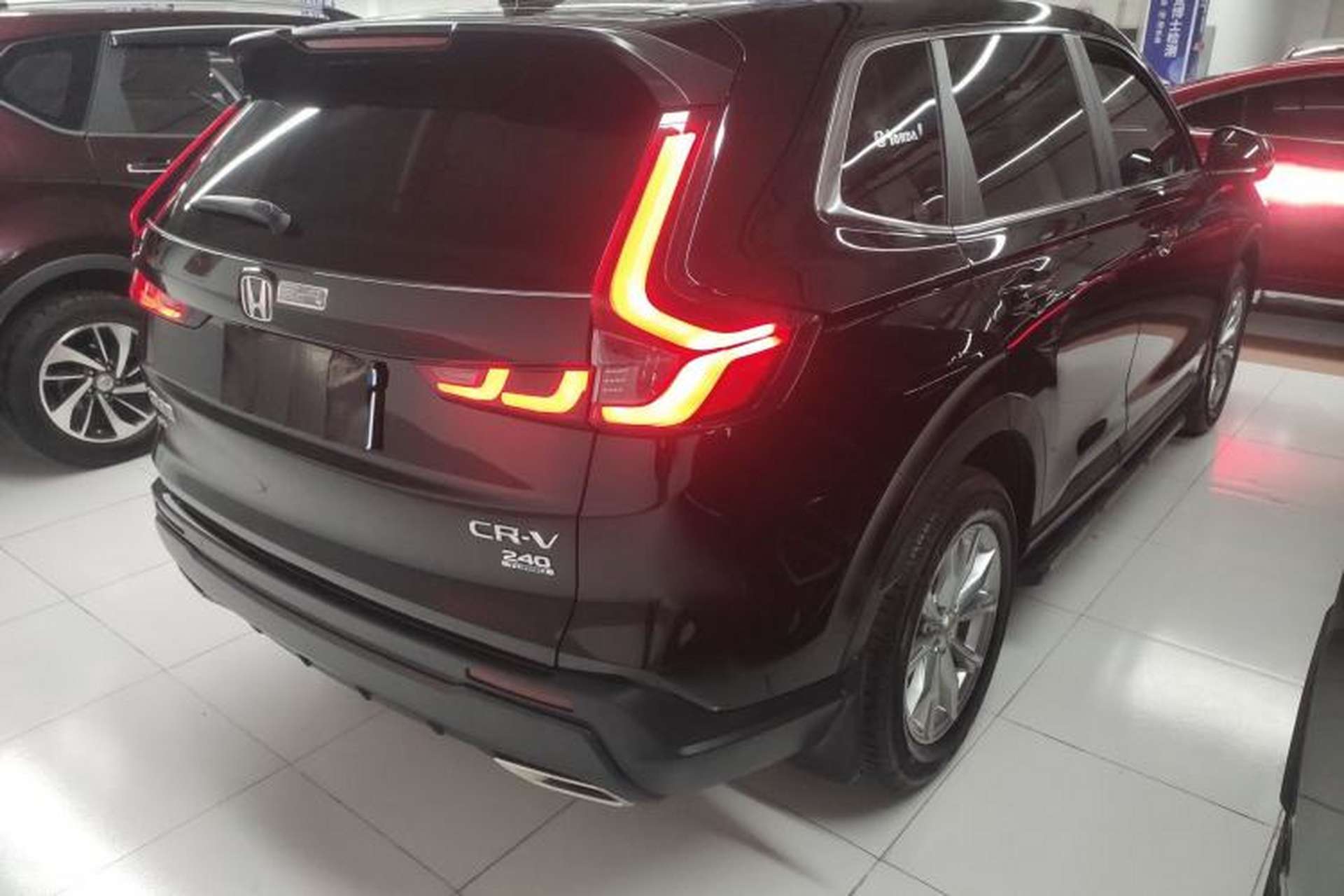 Used Honda CR-V 2023 240TURBO All-Wheel-Drive Premium Edition 5 Seats Rear Right 45 Deg