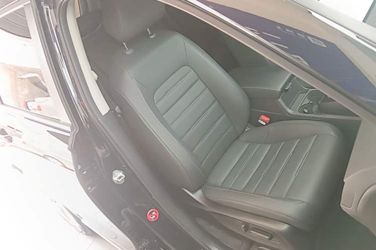 Used Honda CR-V 2023 240TURBO Two-Wheel Drive FENGSHANG Edition 5 Seats Right Front Seat