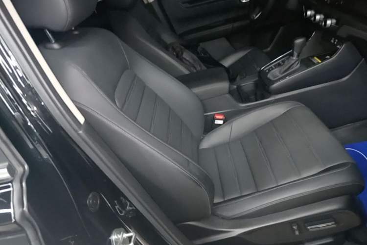 Used Honda CR-V 2023 240TURBO Two-Wheel Drive FENGSHANG Edition 5 Seats Right Front Seat