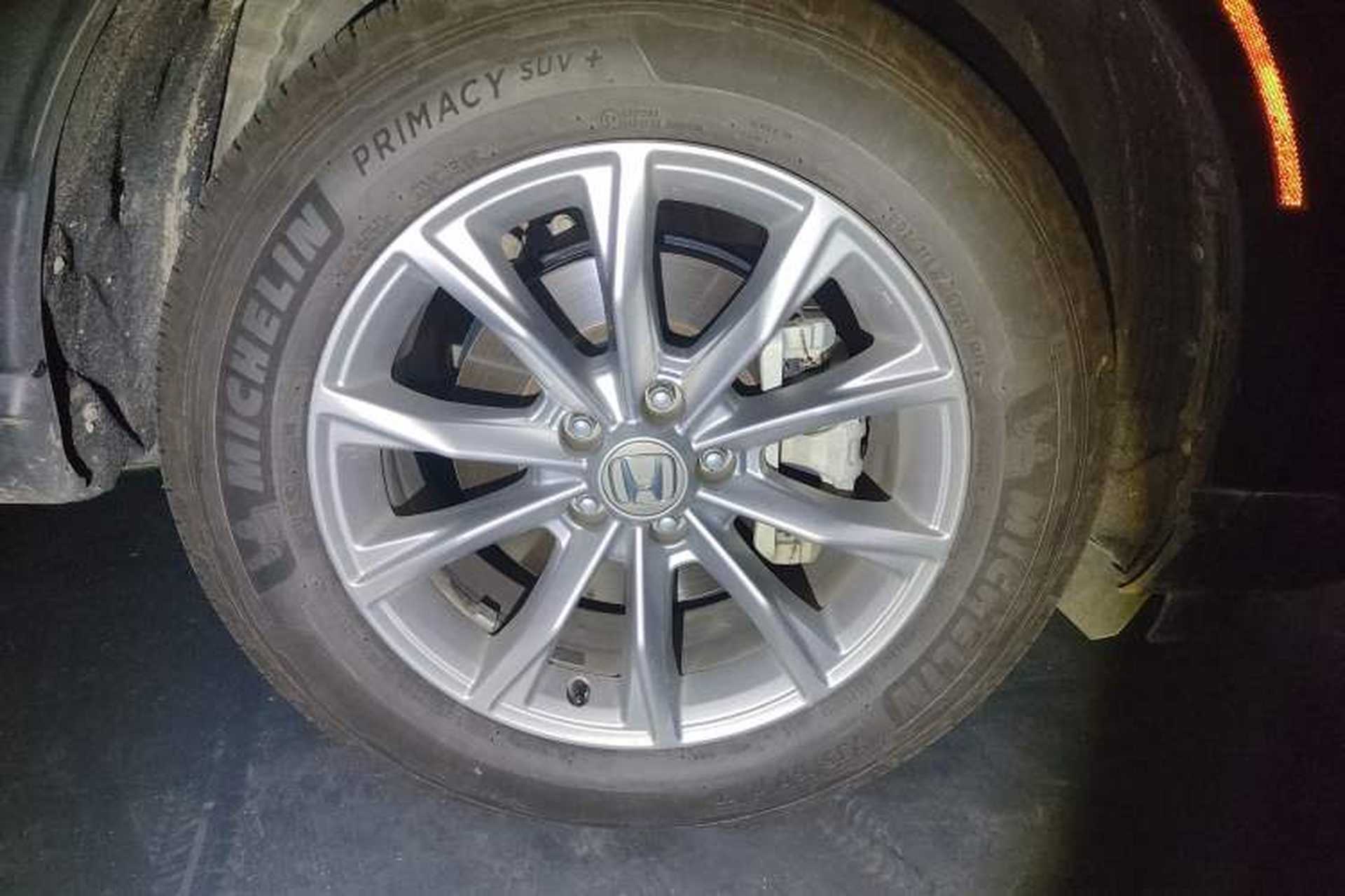 Used Honda CR-V 2023 240TURBO All-Wheel-Drive Premium Edition 5 Seats Right Front Wheel Hub