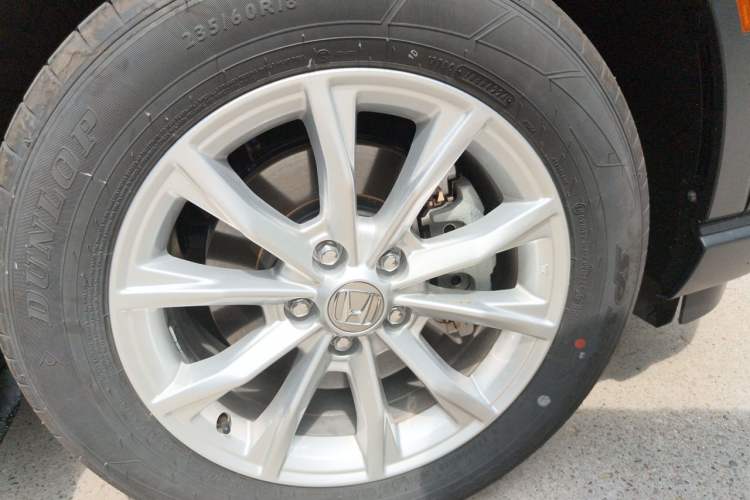 Used Honda CR-V 2023 2.0L eHEV Two-Wheel Drive Smart Edition Right Front Wheel Hub