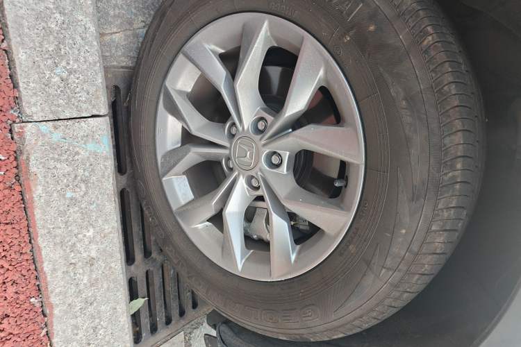 Used Honda CR-V 2023 240TURBO Two-Wheel Drive FENGSHANG Edition 5 Seats Right Front Wheel Hub