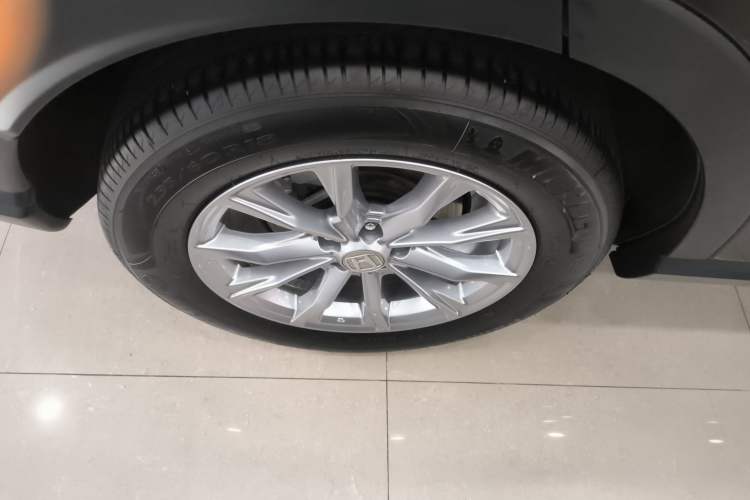Used Honda CR-V 2023 240TURBO Two-Wheel Drive Deluxe Edition 7 Seats Right Rear Wheel Hub