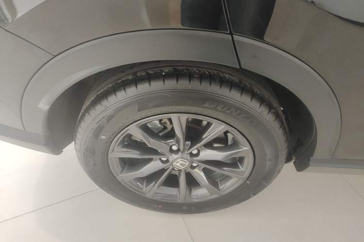 Used Honda CR-V 2023 2.0L eHEV Two-Wheel Drive Smart Edition Right Rear Wheel Hub