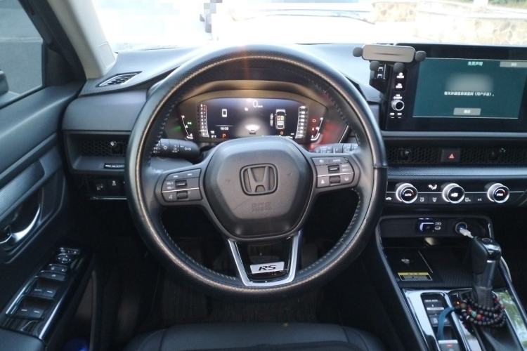 Used Honda CR-V 2023 240TURBO Two-Wheel-Drive Luxury Version 5 Seats Steering Wheel
