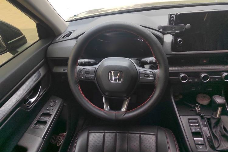 Used Honda CR-V 2023 240TURBO Two-Wheel Drive Active Version 5 Seats Steering Wheel