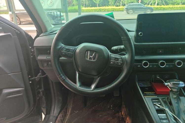 Used Honda CR-V 2023 240TURBO Two-Wheel-Drive Luxury Version 5 Seats Steering Wheel