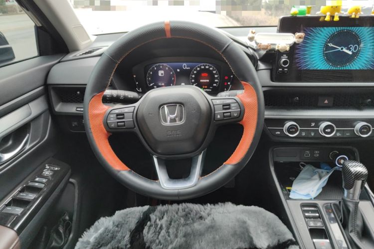 Used Honda CR-V 2023 240TURBO Two-Wheel-Drive Luxury Version 5 Seats Steering Wheel