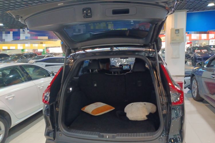 Used Honda CR-V 2023 2.0L eHEV Two-Wheel Drive Smart Edition Trunk