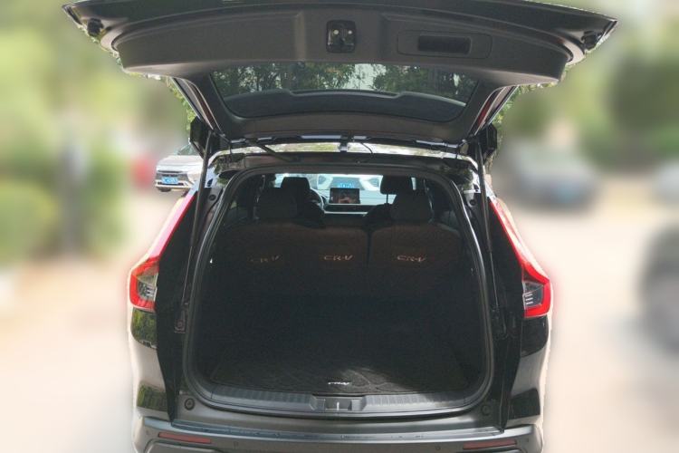 Used Honda CR-V 2023 2.0L eHEV Two-Wheel Drive Smart Edition Trunk