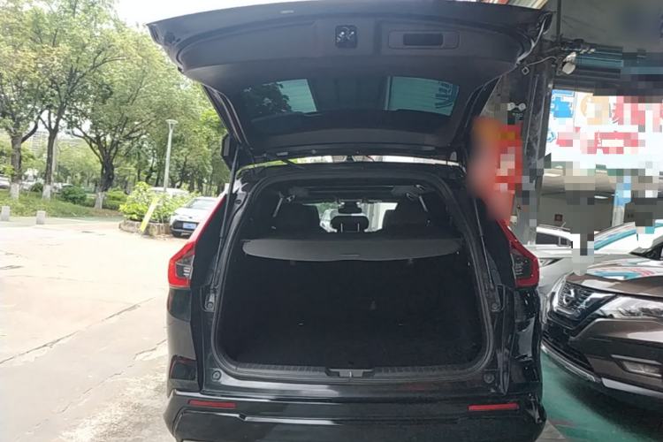 Used Honda CR-V 2023 2.0L eHEV Two-Wheel Drive Smart Edition Trunk