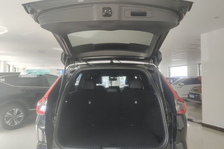 Used Honda CR-V 2023 2.0L eHEV Two-Wheel Drive Smart Edition Trunk
