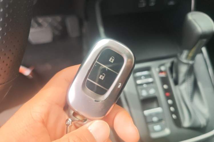 Used Honda CR-V 2023 240TURBO Two-Wheel Drive Active Version 5 Seats Vehicle Key