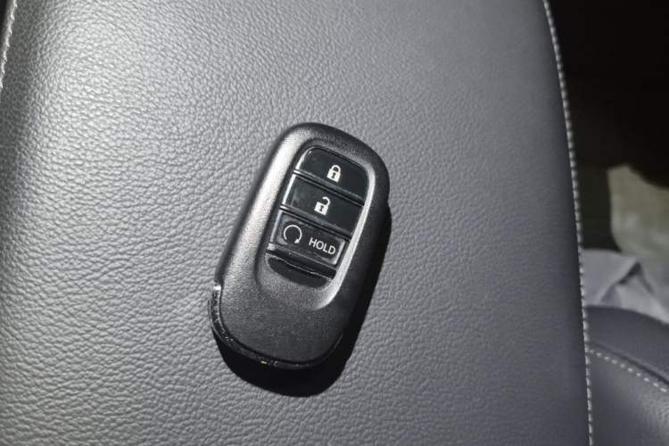 Used Honda CR-V 2023 240TURBO Two-Wheel Drive FENGSHANG Edition 5 Seats Vehicle Key