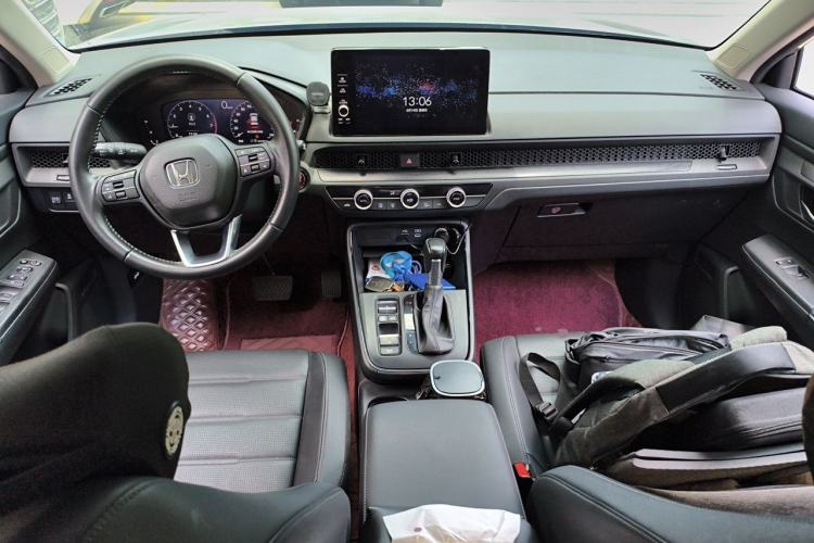 Used Honda CR-V 2023 240TURBO Two-Wheel Drive Active Version 5 Seats Center Console