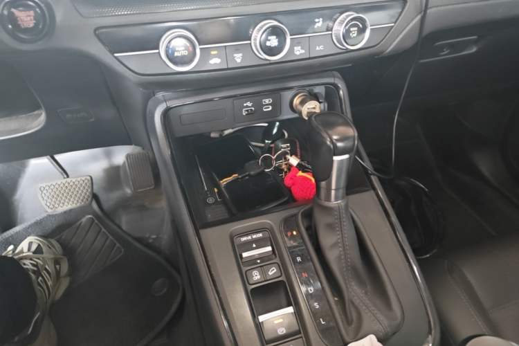 Used Honda CR-V 2023 240TURBO Two-Wheel Drive FENGSHANG Edition 5 Seats Gear Lever