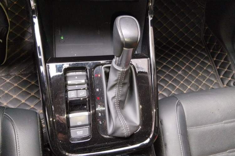 Used Honda CR-V 2023 240TURBO Two-Wheel Drive FENGSHANG Edition 5 Seats Gear Lever