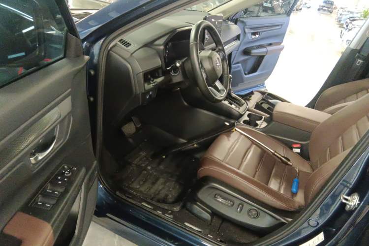 Used Honda CR-V 2023 240TURBO Two-Wheel Drive Smart Edition 5 Seats Interior 3