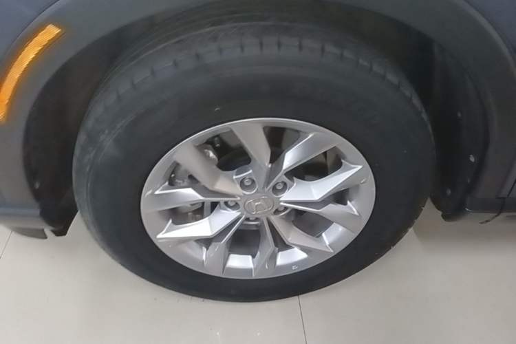 Used Honda CR-V 2023 240TURBO Two-Wheel Drive Smart Edition 5 Seats Left Front Wheel Hub