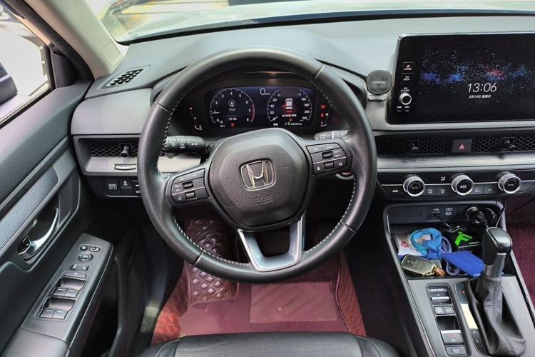 Used Honda CR-V 2023 240TURBO Two-Wheel Drive Active Version 5 Seats Steering Wheel