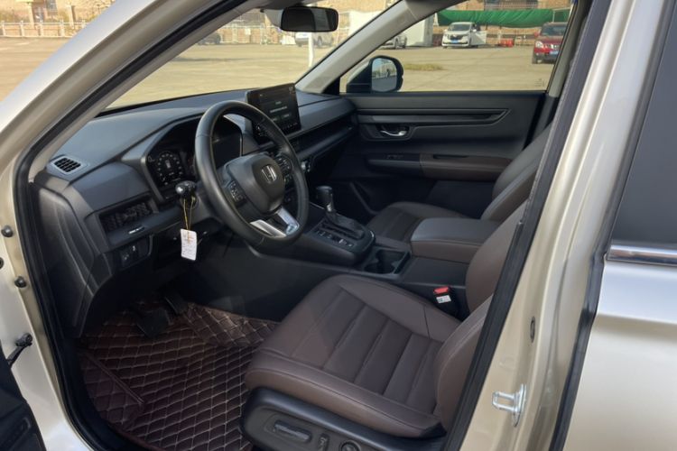 Used Honda CR-V 2023 240TURBO Two-Wheel Drive Smart Edition 5 Seats Interior 9