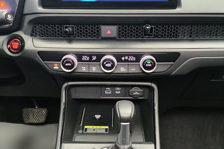 Used Honda CR-V 2023 240TURBO Two-Wheel-Drive Luxury Version 5 Seats Audio And AC Panel