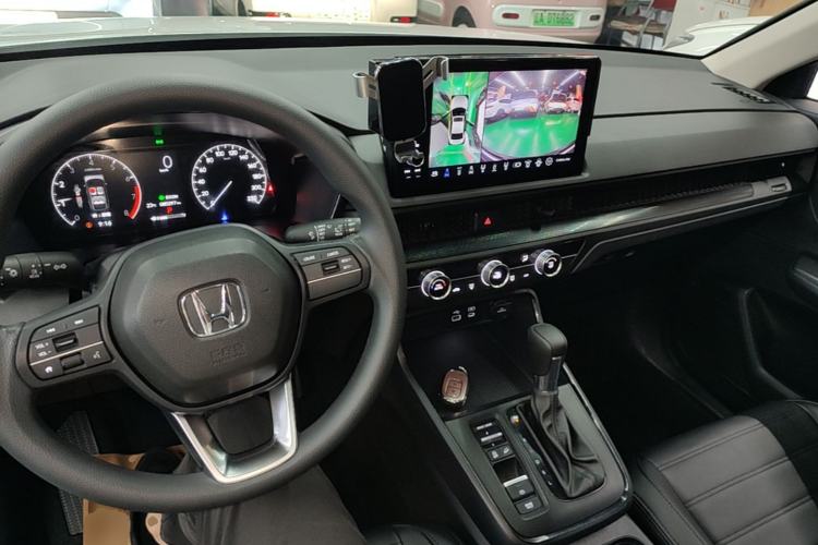 Used Honda CR-V 2023 240TURBO Two-Wheel Drive Active Version 5 Seats Center Console