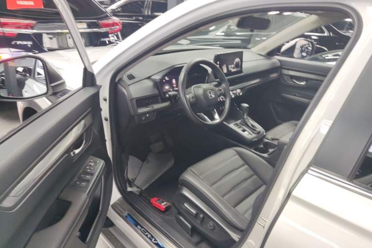 Used Honda CR-V 2023 240TURBO Two-Wheel-Drive Luxury Version 5 Seats Driver Seat