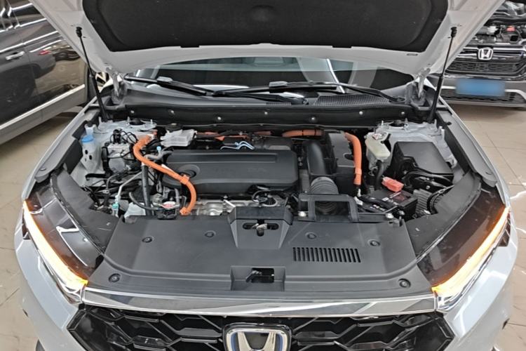 Used Honda CR-V 2023 2.0L eHEV Two-Wheel Drive Smart Edition Engine Bay