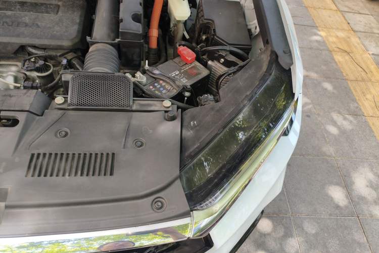 Used Honda CR-V 2023 2.0L eHEV Two-Wheel Drive Smart Brilliance Edition Engine Bay Left
