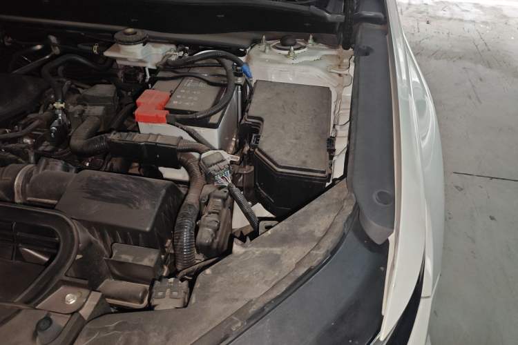 Used Honda CR-V 2023 240TURBO Two-Wheel Drive FENGSHANG Edition 5 Seats Engine Bay Left