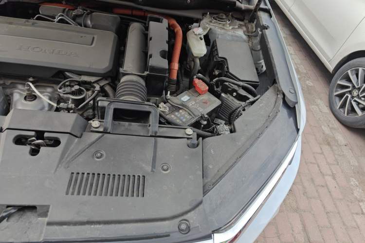 Used Honda CR-V 2023 2.0L eHEV Two-Wheel Drive Smart Edition Engine Bay Left