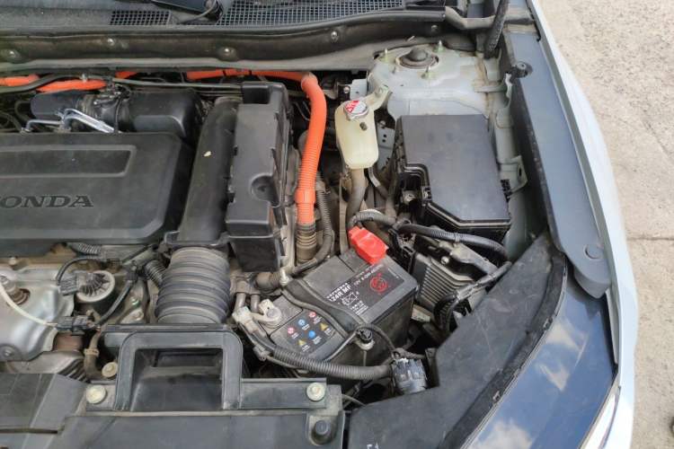 Used Honda CR-V 2023 2.0L eHEV Two-Wheel Drive Smart Edition Engine Bay Left