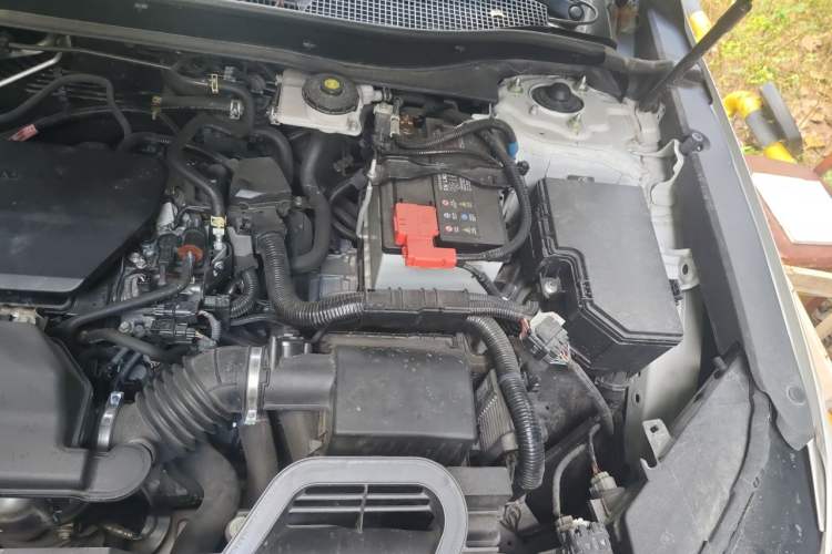 Used Honda CR-V 2023 240TURBO Two-Wheel Drive FENGSHANG Edition 5 Seats Engine Bay Left